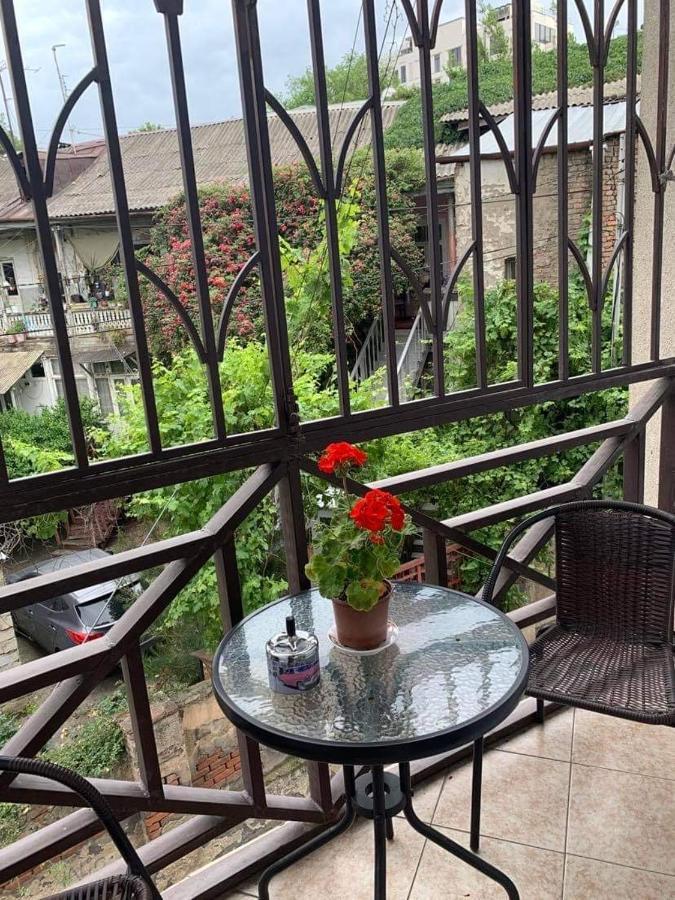 Tea'S Condo In The Heart Of Tbilisi Buitenkant foto